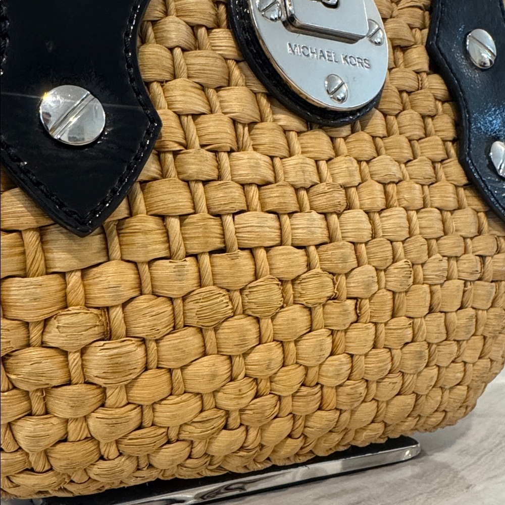 Michael Kors Santorini Natural Straw Tote - Picture 13 of 17